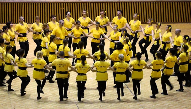 Излизайки от границите на България, целта на проекта „Чанове на Балканите“ е да обогати знанията ни за фолклора на балканските държави Излизайки от границите на България, целта на проекта „Чанове на Балканите“ е да обогати знанията ни за фолклора на балканските държави