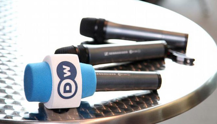 Този въпрос измъчва Татяна Ваксберг откакто се разбра, че победителят иска да си партнира именно с „Патриотичния фронт“