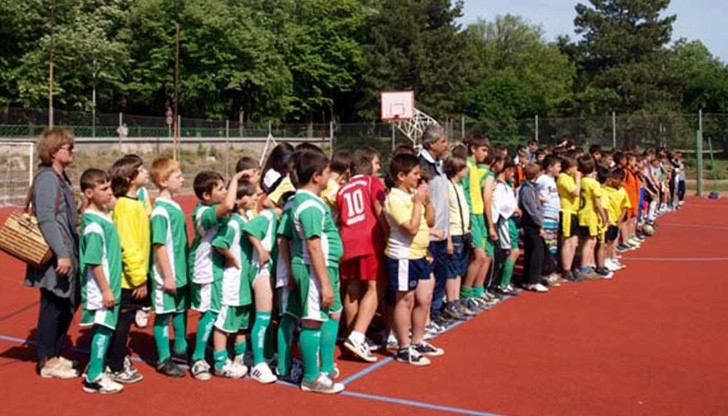 Инициативата „Да спортуваме ЗАЕДНО“ в област Русе се реализира с подкрепата на Регионалния инспекторат по образование.
