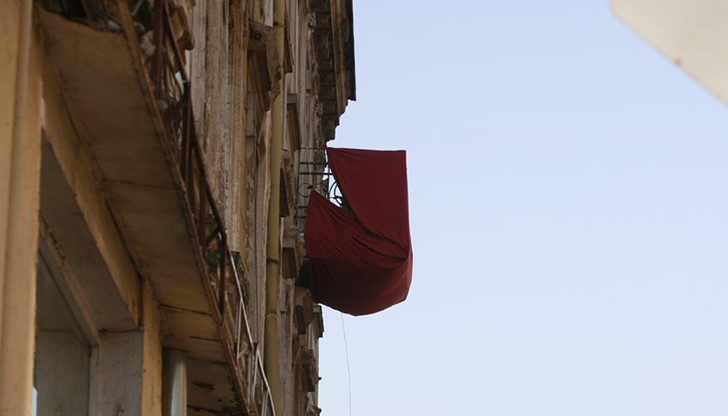 Столицата ни е известна с множеството стари и опасни постройки