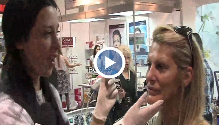 Една от най-популярните терапии сред съвременните жени е хромотерапията