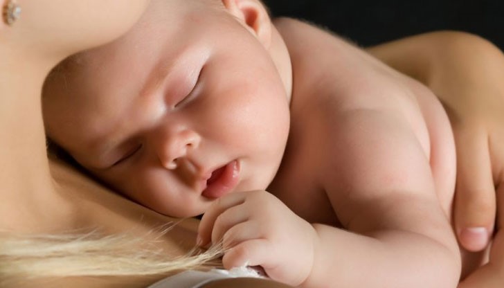За първи път в историята на медицината жена с присадена матка е родила бебе