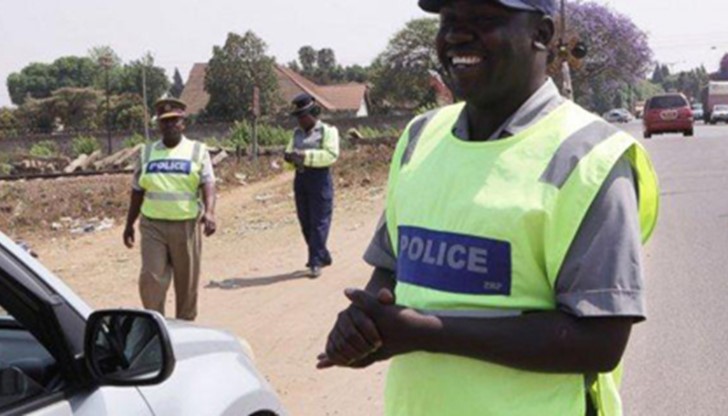 С програмата властите искат да направят полицаите по-приветливи за туристите