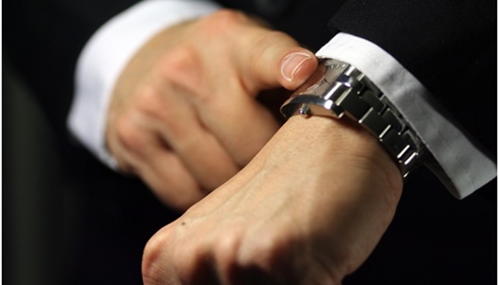 Освободените от влиянието на часовника изпитват повече положителни емоции. Освободените от влиянието на часовника изпитват повече положителни емоции.