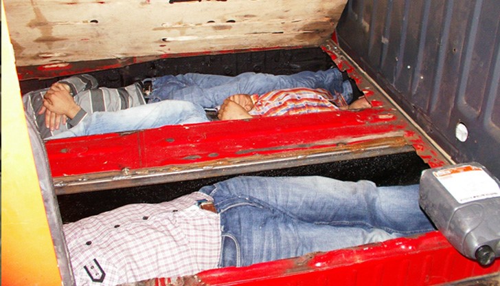 Нелегалните емигранти са от Сирия, а каналджиите от Турция Нелегалните емигранти са от Сирия, а каналджиите от Турция