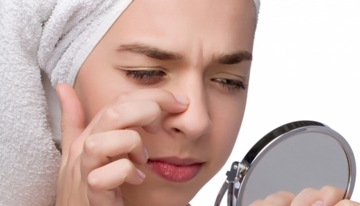 Топлата вода причинява основно загуба на хидратацията на кожата Топлата вода причинява основно загуба на хидратацията на кожата