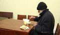 Бездомниците в Русе получават купичка топла супа