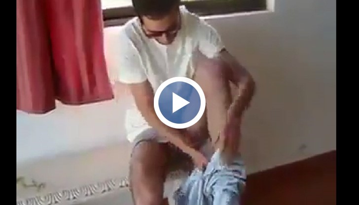 Интересно как се справя с интимното окосмяване...