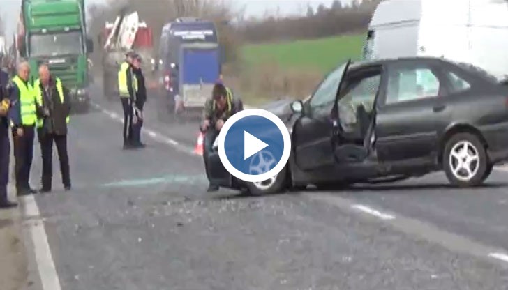 Пътният инцидент стана в 13.15 ч. между разклона за Бобошево и село Мурсалево