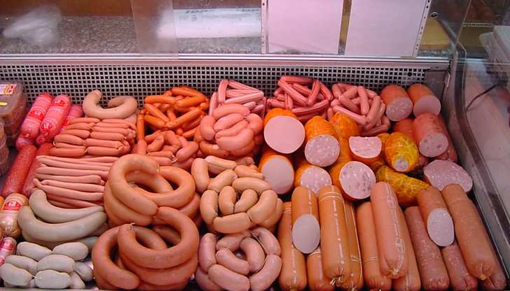 Колбас за 20 лева килото, става 38 в хипермаркета