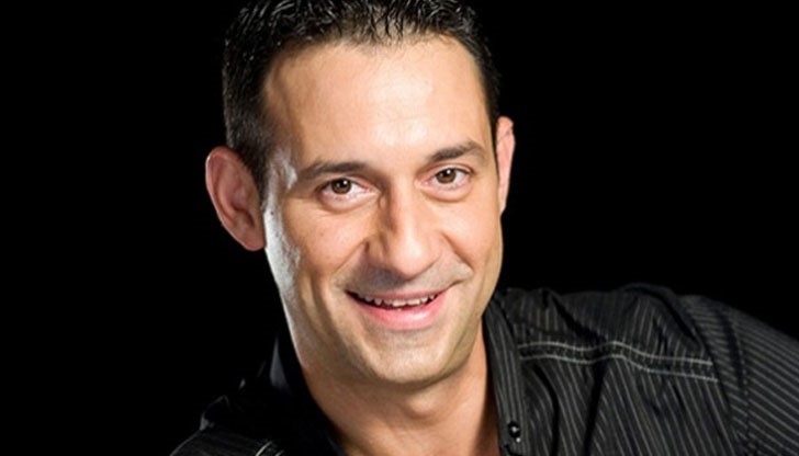 Самият Воденичаров разкри, че са му взели телефони, фотоапарати, очила, скъпи запалки, бижута и парфюми Самият Воденичаров разкри, че са му взели телефони, фотоапарати, очила, скъпи запалки, бижута и парфюми