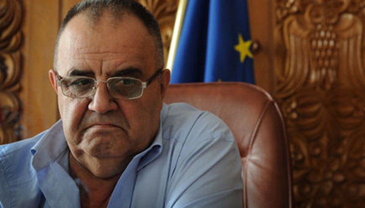 Директорът на НИМ-София (Божидар Димитров Стоянов) незаконно укрива данните от първата за 65г. експертиза на Панагюрското Златно Съкровище.