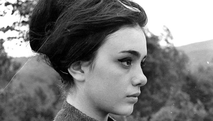 Бранимира Антонова е актриса, която у нас е известна повече като първата „Мис България“ 1967 г.