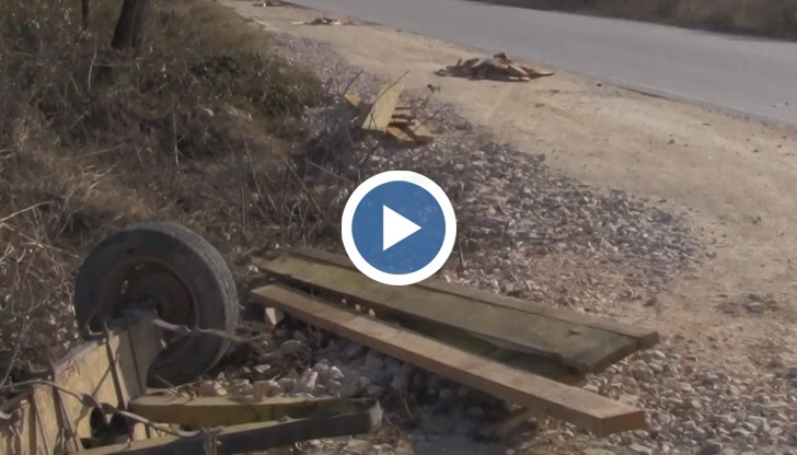 Кола блъсна каруцар на Асеновградско шосе тази сутрин около 9.30 ч.