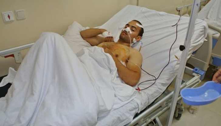 Ранени са сириец и трима афганистанци, единият от чужденците е с опасност за живота