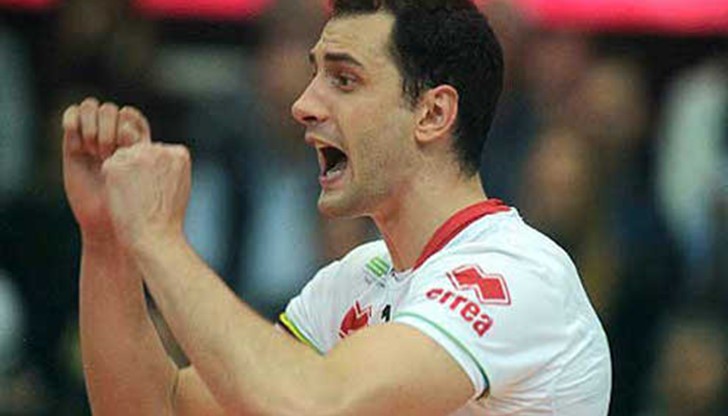 Един от най-добрите български волейболисти Матей Казийски може да остане без състезателни права след месец март 2015 година.