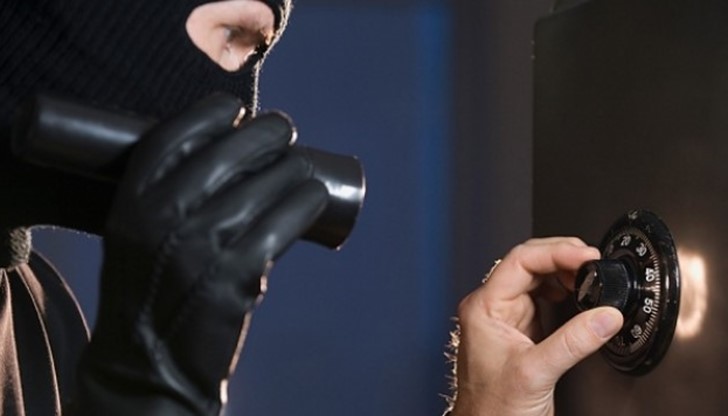 Парите били в сейф, пострадалият имал голяма фирма Парите били в сейф, пострадалият имал голяма фирма