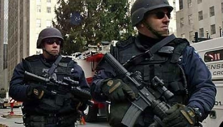 Българите са изправени пред съд за опит за убийство и им е наложен арест за 4 дни Българите са изправени пред съд за опит за убийство и им е наложен арест за 4 дни