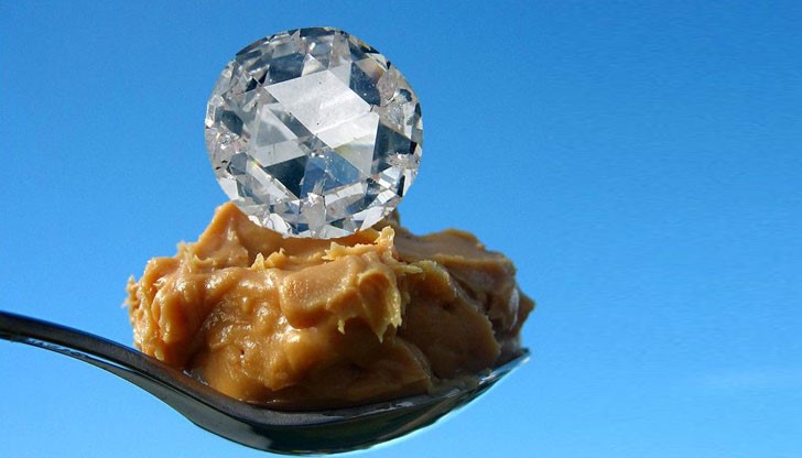 Фъстъченото масло като органичен материал съдържа голямо количество въглерод Фъстъченото масло като органичен материал съдържа голямо количество въглерод