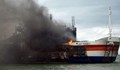 Ферибот се запали край Гърция. Евакуацията продължава при тотален хаос