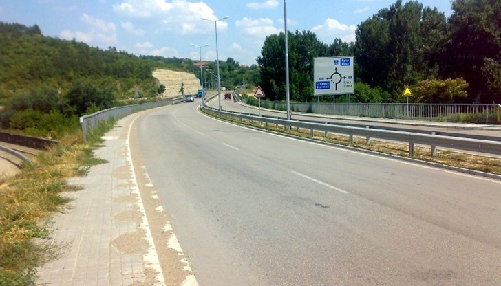 До 2 години пътят Русе – Бяла може да стане трилентов, като паралелно с това върви проектирането на 4-лентов скоростен път или магистрала.