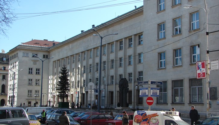 КТБ участва в операцията чрез непряко финансиране на „Бромак Телеком Инвест” АД по сложна схема. КТБ участва в операцията чрез непряко финансиране на „Бромак Телеком Инвест” АД по сложна схема.