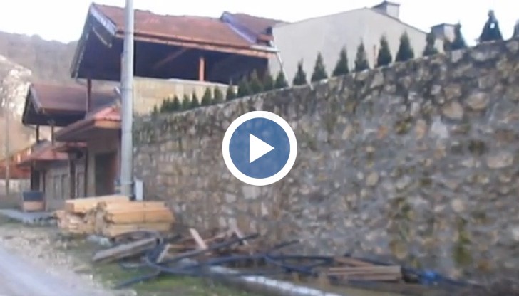 Чикагото: Това е последния ми клип до Коледа към Вас, г-н Борисов, но точно на 26..12.2014 година 10,30 часа сутринта.......когато съм Ви подготвил една голяма изненадка...!!!!!"