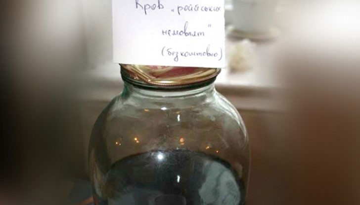 Украинска гимназия проведе благотворителен базар за събиране на средства в подкрепа на украинските военни Украинска гимназия проведе благотворителен базар за събиране на средства в подкрепа на украинските военни