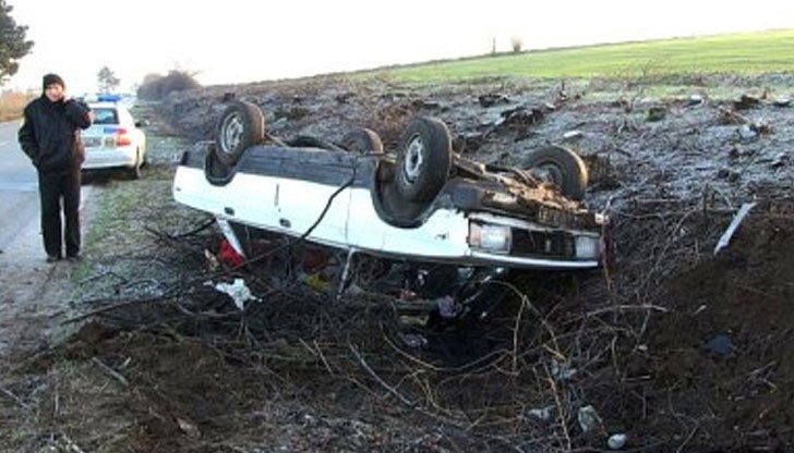 Инцидентът станал около 8,20 ч. тази сутрин по пътя Русе – с. Николово, малко след Хиподрома Инцидентът станал около 8,20 ч. тази сутрин по пътя Русе – с. Николово, малко след Хиподрома