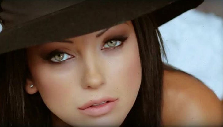 Вчера сутринта Емануела роди втория си син Вчера сутринта Емануела роди втория си син