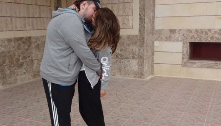 Височината на фолк певицата Мария и килограмите на съпруга й Християн са идентични