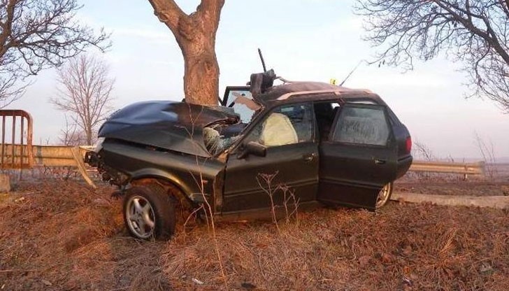 Пътният инцидент станал към 04,48 часа призори в неделя, съобщават от полицията