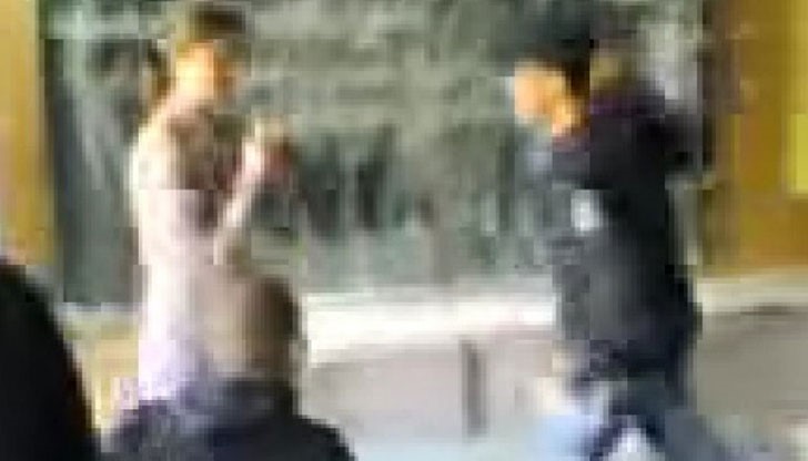 „Курво, ще те изнасилим", крещят изродите срещу преподавателката по английски Мария Чулова