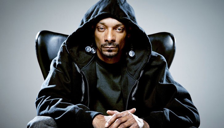 Snoop Dogg публикува колаж със снимки на неговото семейство в Instagram с надпис: „Горд дядо“