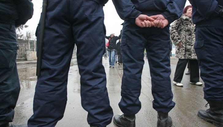 Полицаите обяснили, че са на обход и имат други задължения Полицаите обяснили, че са на обход и имат други задължения