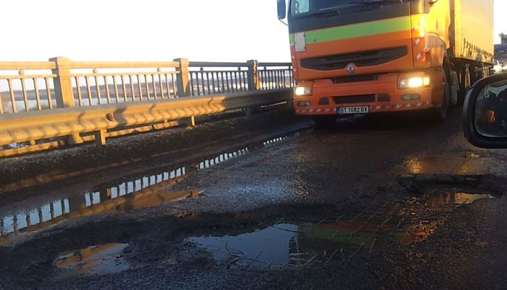 Арматурата се вижда