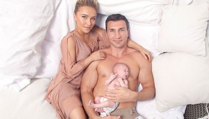 Снимаха Кая за списание месец след раждането й