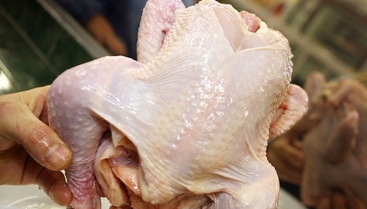 пилешкото месо е пълно с вода, соли и остатъци от антибиотици