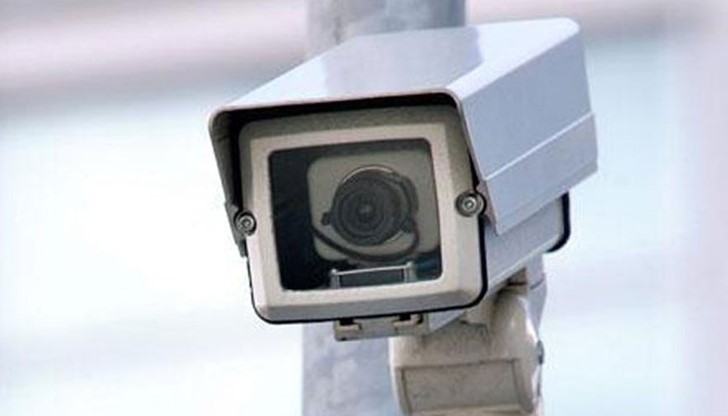 Камерите са закупени по европроект, свързан с ремонта на участък от централната ул. "Александровска"