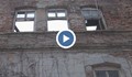 Събарят опасна сграда в Русе