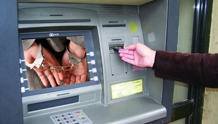 Предстои обаче да бъде повдигнато обвинение за още 43 000 лева от банкомати в Русе