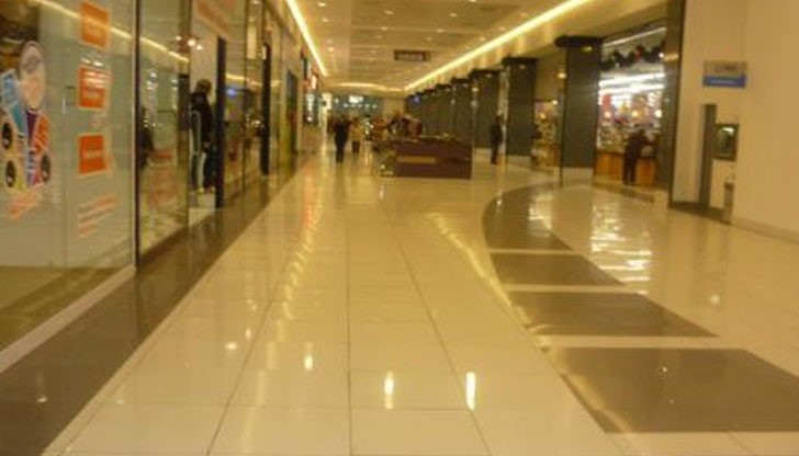 Органите на реда реагират бързо и залавят крадците, които се оказват румънски граждани