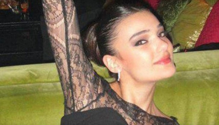 Мис Турция може да влезе за 2 години в затвор заради публикации в социалните мрежи, насочени срещу президента Реджеп Ердоган