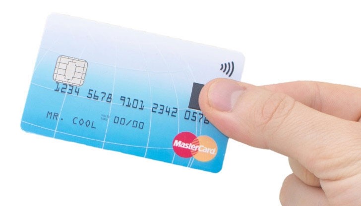 Чипът на дебитните и кредитните карти, който до скоро се смяташе за най-сигурната защита срещу източването им