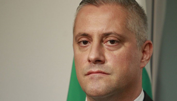 Божидар Лукарски съобщи, че се подготвят промени в законодателството за паспортизацията на асансьорите