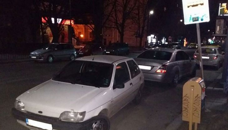 Къде трябва да спре автобуса?