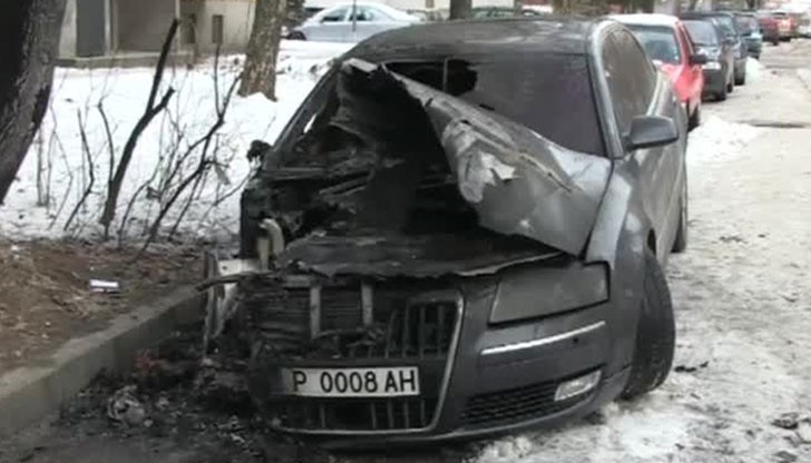 Подпаленото Ауди на сем. Танови