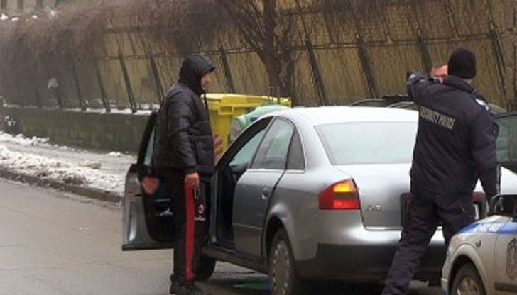 Дилърът бил закопчан около 9 ч. тази сутрин на ул. „Тича“