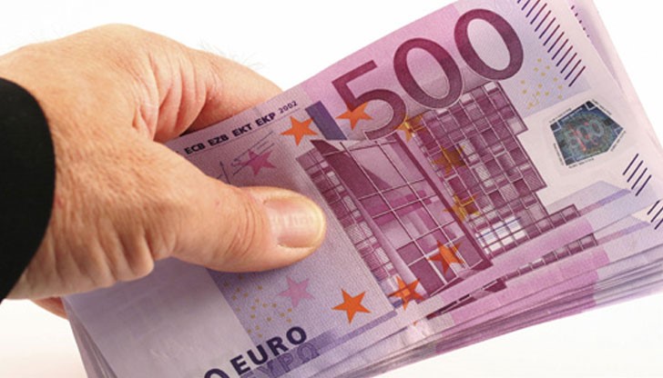 Мъжът направил дарение от 100 000 евро на жена от ромски произход и нейния съпруг иракчанин