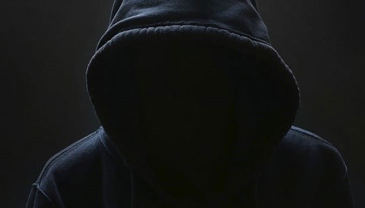 Отмъкнаха от кола шофьорската книжка, талона, карти за търговски отстъпки и др Отмъкнаха от кола шофьорската книжка, талона, карти за търговски отстъпки и др